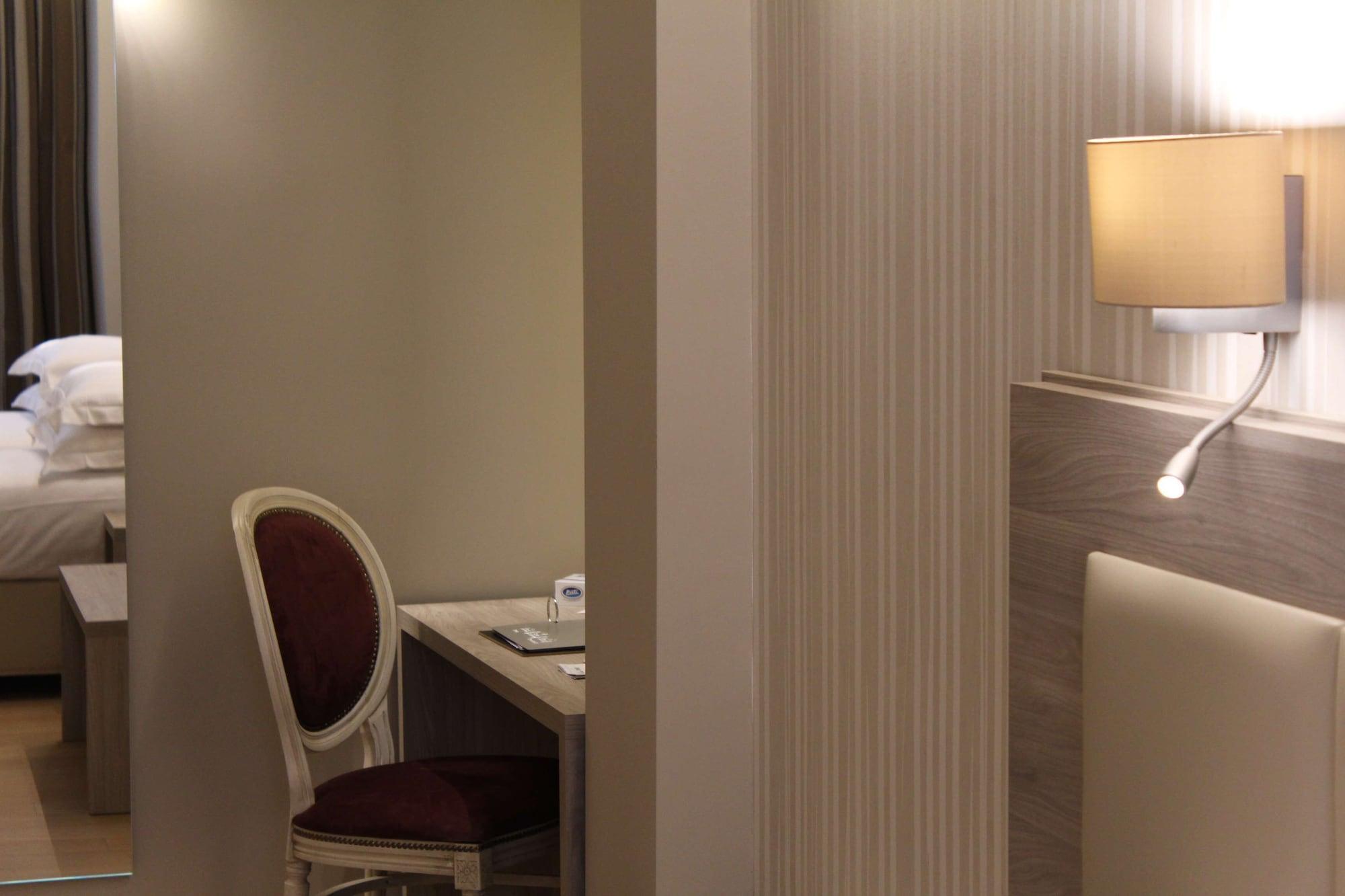 Best Western Hotel Moderno Verdi Genoa Ngoại thất bức ảnh