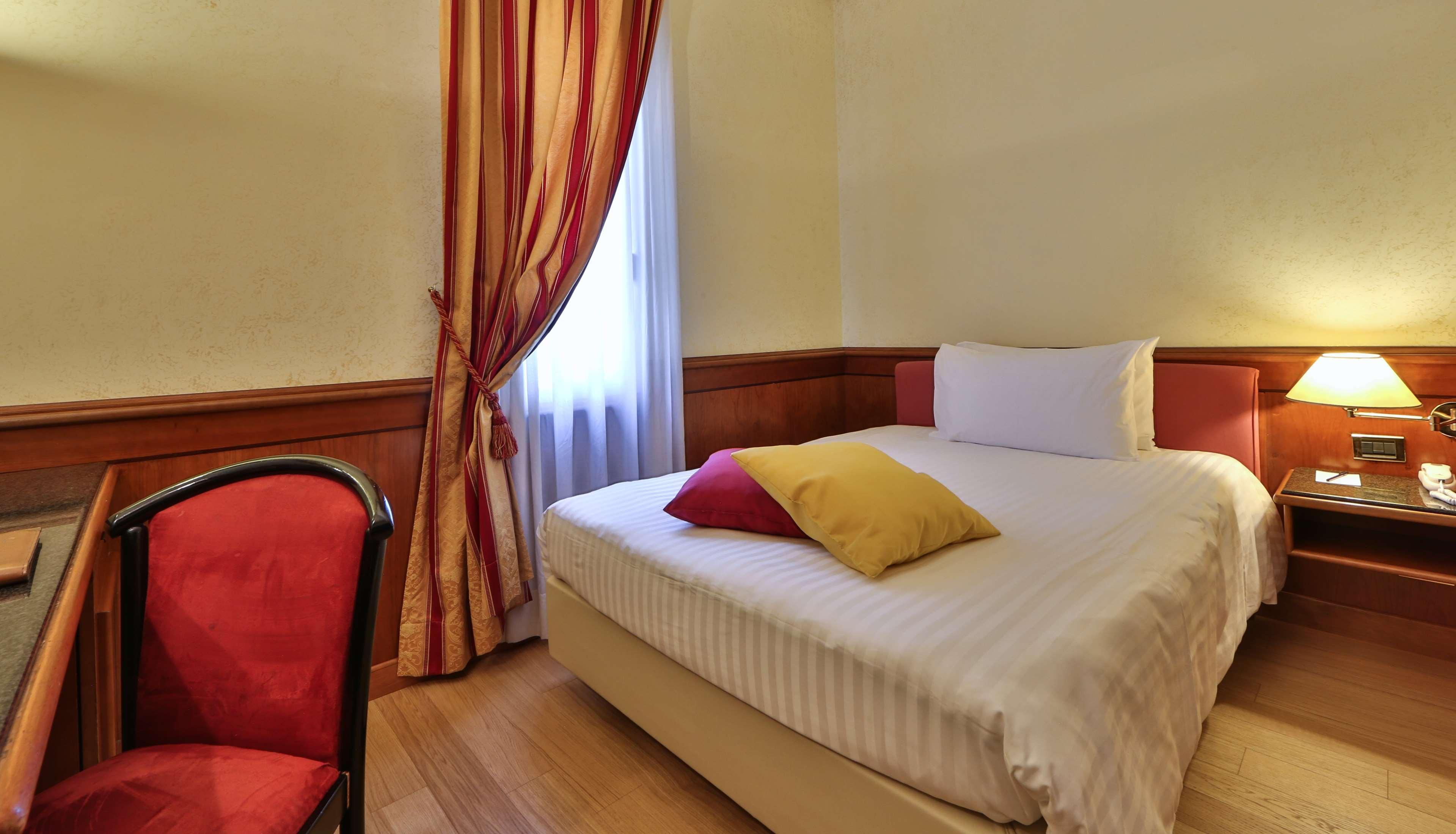 Best Western Hotel Moderno Verdi Genoa Ngoại thất bức ảnh