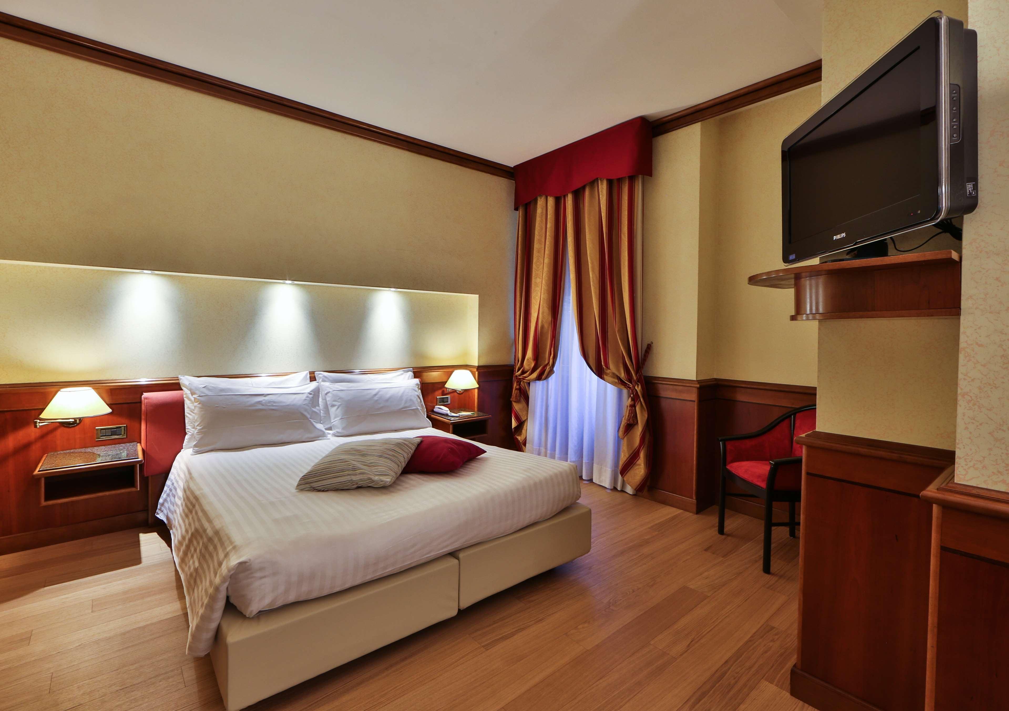 Best Western Hotel Moderno Verdi Genoa Ngoại thất bức ảnh